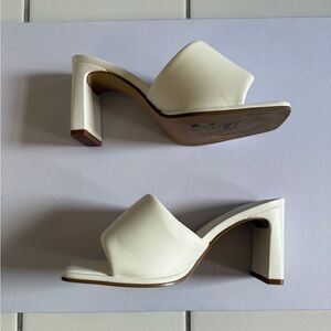 NEW Open Edit Width Adjustable Puffy Ivory White Padded Heels Comfy